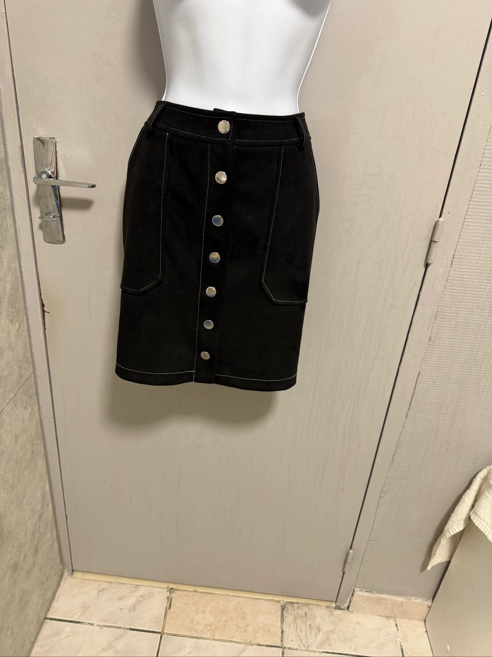 Jupe noir cache cache taille 42